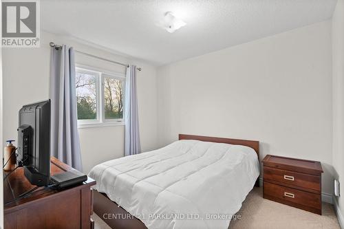 9 Mill Walk Court, Richmond Hill, ON - Indoor Photo Showing Bedroom