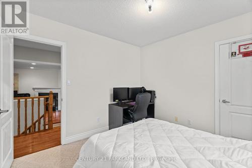 9 Mill Walk Court, Richmond Hill, ON - Indoor Photo Showing Bedroom