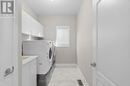 9 Mill Walk Court, Richmond Hill, ON - Indoor Photo Showing Laundry Room