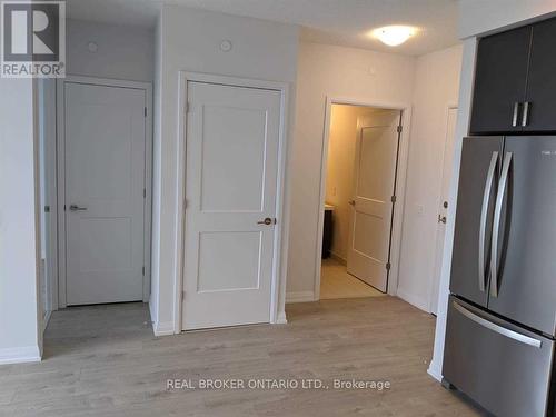 614 - 7895 Jane Street N, Vaughan, ON - Indoor Photo Showing Other Room