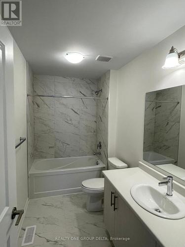 132 Greer Street, Barrie, ON - Indoor Photo Showing Bathroom