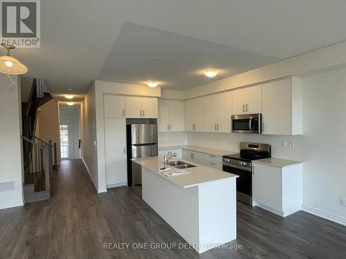 132 Greer Street, Barrie, ON - Indoor Photo Showing Kitchen With Double Sink