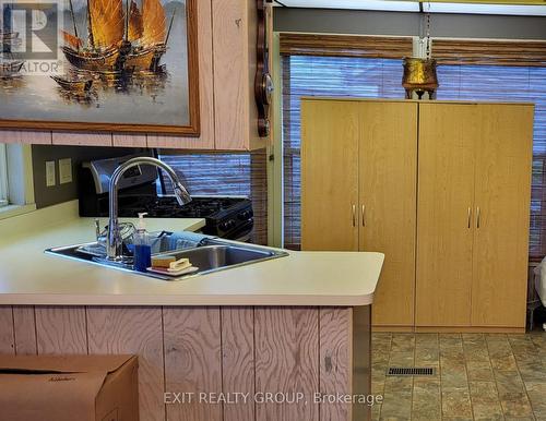 #9-116 Cedardale Road, Brighton, ON - Indoor Photo Showing Kitchen With Double Sink