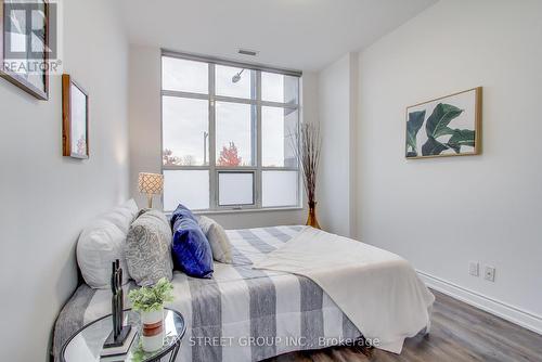 B105 - 99 South Town Centre Boulevard, Markham, ON - Indoor Photo Showing Bedroom