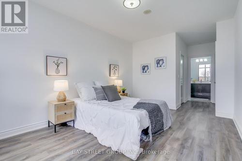 B105 - 99 South Town Centre Boulevard, Markham, ON - Indoor Photo Showing Bedroom