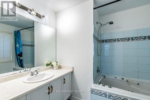 115 - 2205 South Millway, Mississauga, ON - Indoor Photo Showing Bathroom