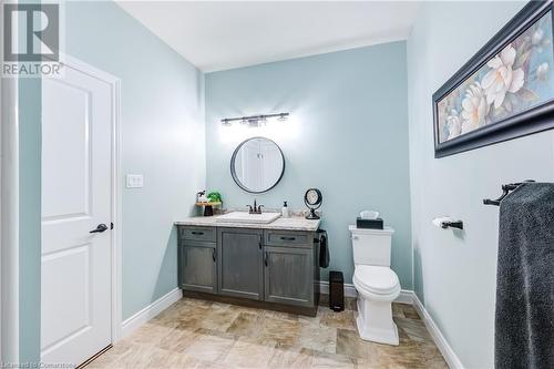 111 King Street E Unit# 9, Ingersoll, ON - Indoor Photo Showing Bathroom