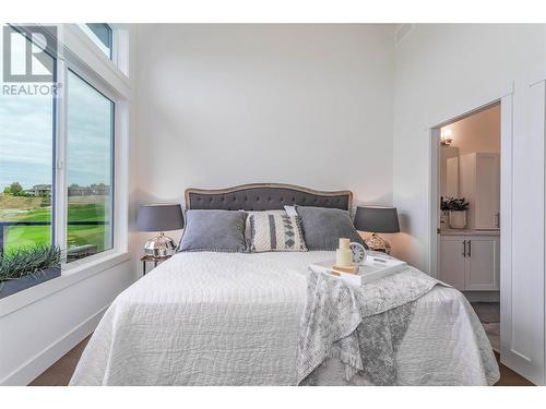 1416 Tower Ranch Drive, Kelowna, BC - Indoor Photo Showing Bedroom