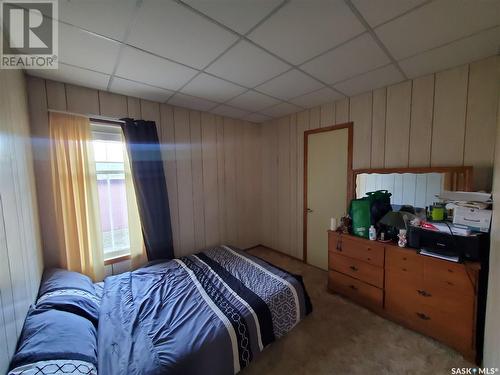 129 1St Street W, Ponteix, SK - Indoor Photo Showing Bedroom