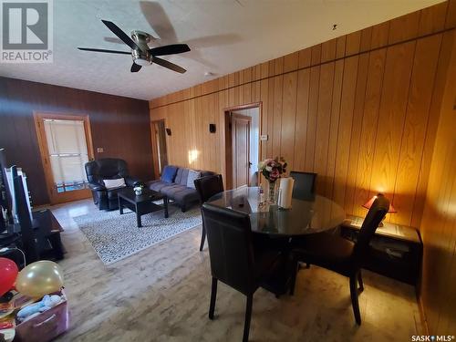 129 1St Street W, Ponteix, SK - Indoor