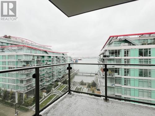 904 162 Victory Ship Way, North Vancouver, BC - Outdoor