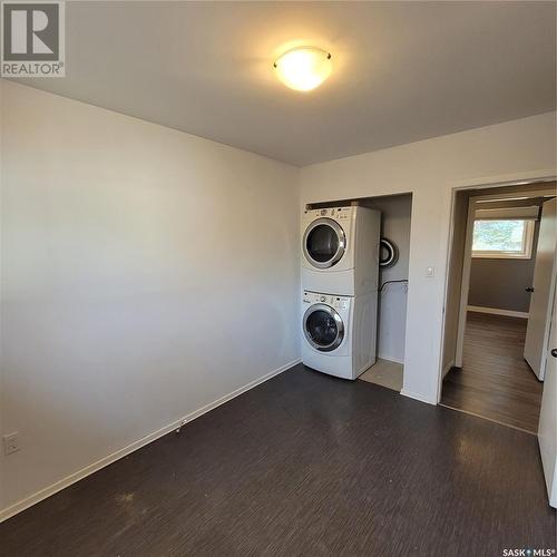 307 Birch Street, Caronport, SK - Indoor Photo Showing Laundry Room