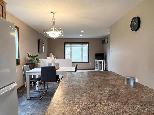 95 Alexander Street, Treherne, MB - Indoor Photo Showing Dining Room