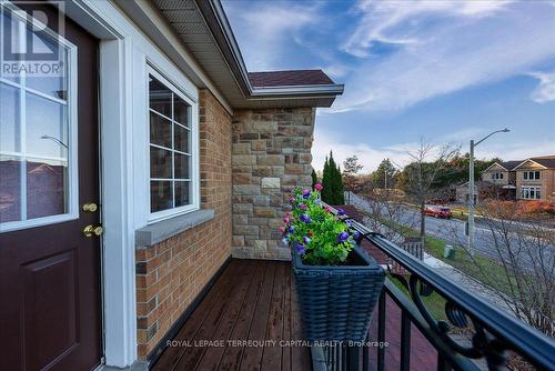 77 Worthington Avenue, Richmond Hill, ON - Outdoor With Exterior