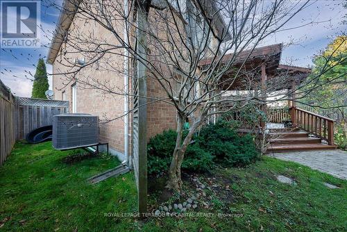 77 Worthington Avenue, Richmond Hill, ON - Outdoor