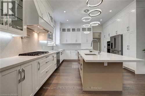 1164 Bridge Road, Oakville, ON - Indoor Photo Showing Kitchen With Upgraded Kitchen