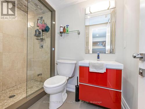 3602 Logmoss Crescent, Mississauga, ON - Indoor Photo Showing Bathroom