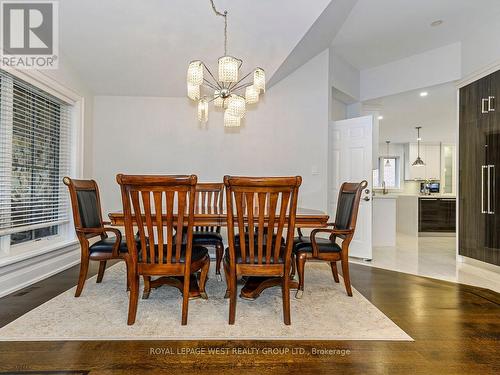 3602 Logmoss Crescent, Mississauga, ON - Indoor Photo Showing Dining Room