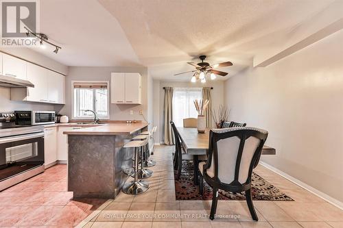 541 Bondi Avenue, Newmarket, ON - Indoor Photo Showing Kitchen With Double Sink