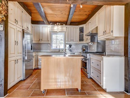 Kitchen - 2598 4E Rue, Sainte-Sophie, QC - Indoor Photo Showing Kitchen