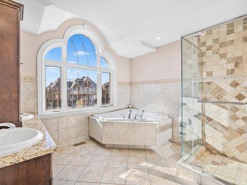 Ensuite bathroom - 256 Rue Des Alismas, Laval (Sainte-Dorothée), QC - Indoor Photo Showing Bathroom