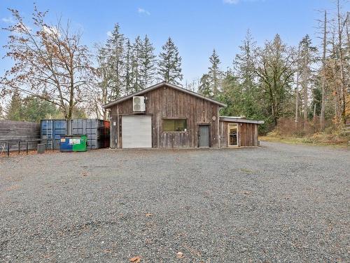 571 Holiday Rd, Fanny Bay, BC 