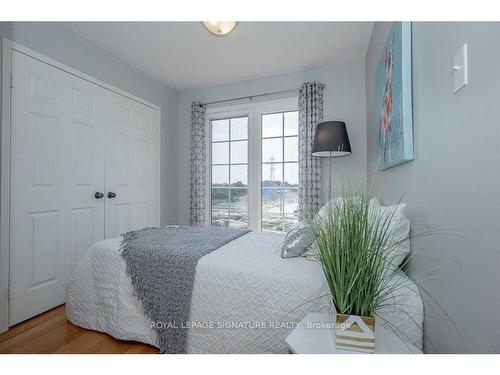 11 Arlston Crt, Whitby, ON - Indoor Photo Showing Bedroom