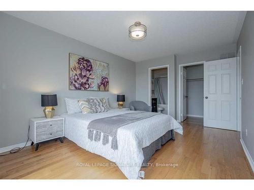 11 Arlston Crt, Whitby, ON - Indoor Photo Showing Bedroom