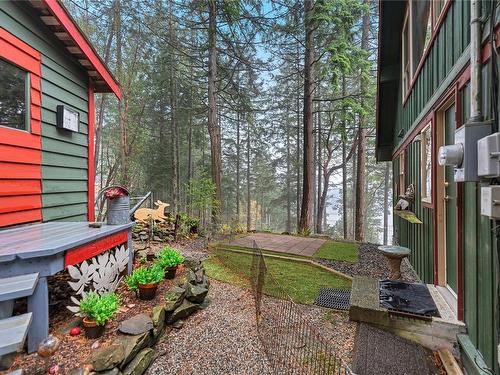 190 South Bank Dr, Salt Spring, BC 