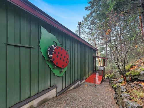 190 South Bank Dr, Salt Spring, BC 