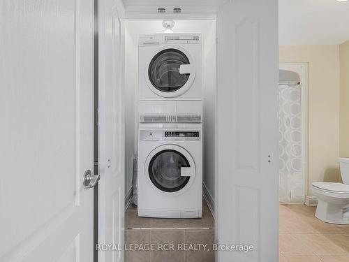 207-78 Sunset Blvd, New Tecumseth, ON - Indoor Photo Showing Laundry Room