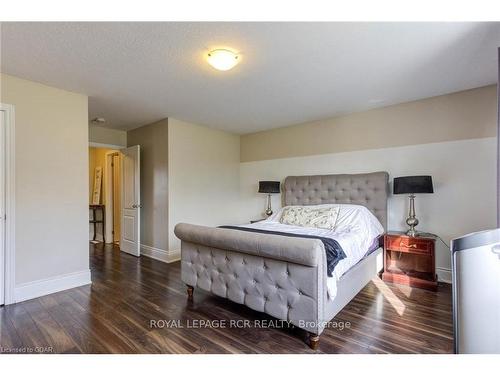 135 Samuel Dr, Wellington North, ON - Indoor Photo Showing Bedroom