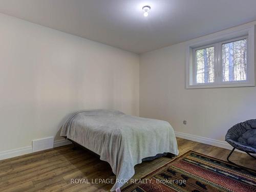 211721 Baseline, West Grey, ON - Indoor Photo Showing Bedroom