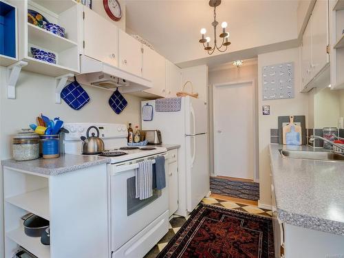 802-647 Michigan St, Victoria, BC - Indoor Photo Showing Kitchen