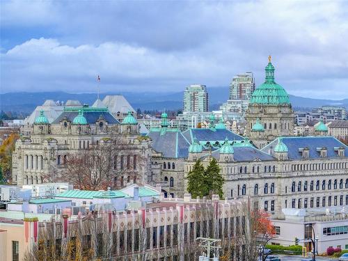 802-647 Michigan St, Victoria, BC - Outdoor With View