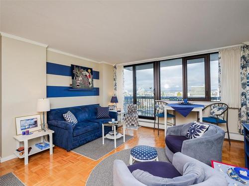 802-647 Michigan St, Victoria, BC - Indoor Photo Showing Living Room