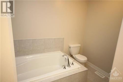 Primary  with separate tub and shower - 55 Arkose Street, Kanata, ON - Indoor Photo Showing Bathroom