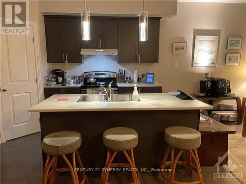 55 Arkose Street, Ottawa, ON - Indoor Photo Showing Kitchen With Double Sink