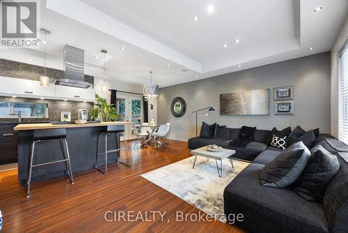 1397 Waverly Avenue, Oakville, ON - Indoor Photo Showing Living Room