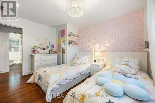 1397 Waverly Avenue, Oakville, ON - Indoor Photo Showing Bedroom