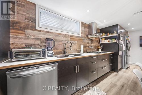 1397 Waverly Avenue, Oakville, ON - Indoor Photo Showing Kitchen With Double Sink