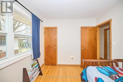 127 Windsor Street N, Welland (772 - Broadway), ON - Indoor Photo Showing Bedroom