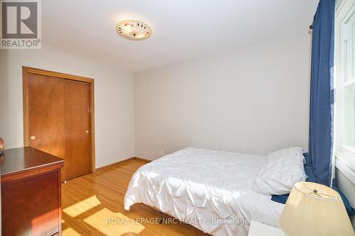 127 Windsor Street N, Welland (772 - Broadway), ON - Indoor Photo Showing Bedroom