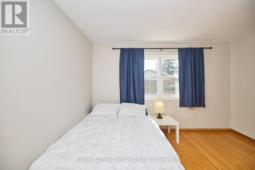 127 Windsor Street N, Welland (772 - Broadway), ON - Indoor Photo Showing Bedroom