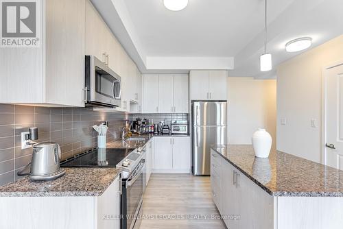 203 - 2550 Castlegate Crossing Drive, Pickering, ON - Indoor Photo Showing Kitchen With Upgraded Kitchen