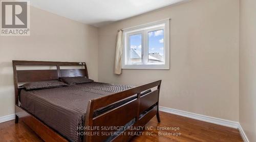 25 Oakmeadow Drive, Brampton, ON - Indoor Photo Showing Bedroom