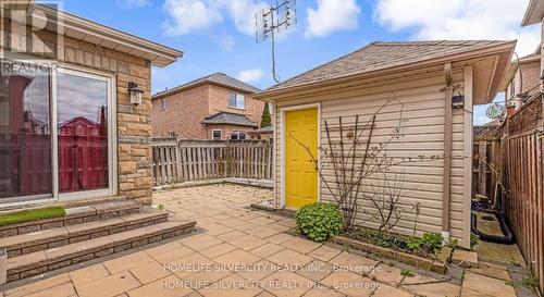 25 Oakmeadow Drive, Brampton, ON - Outdoor With Exterior