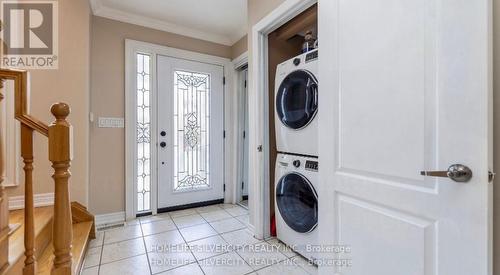 25 Oakmeadow Drive, Brampton, ON - Indoor Photo Showing Laundry Room