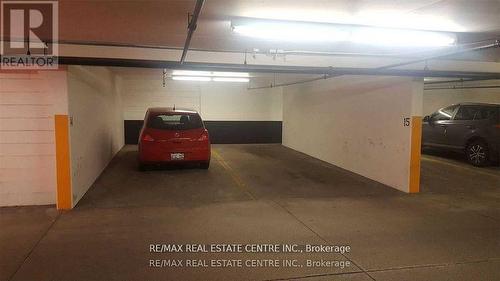 204 - 135 Hillcrest Avenue S, Mississauga, ON - Indoor Photo Showing Garage