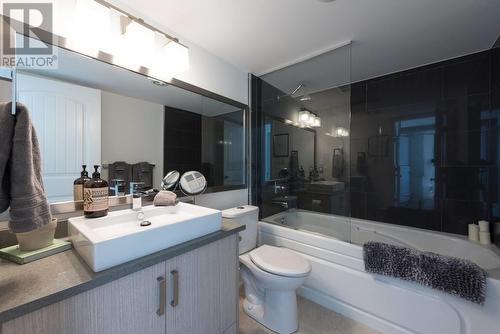 901 789 Jervis Street, Vancouver, BC - Indoor Photo Showing Bathroom